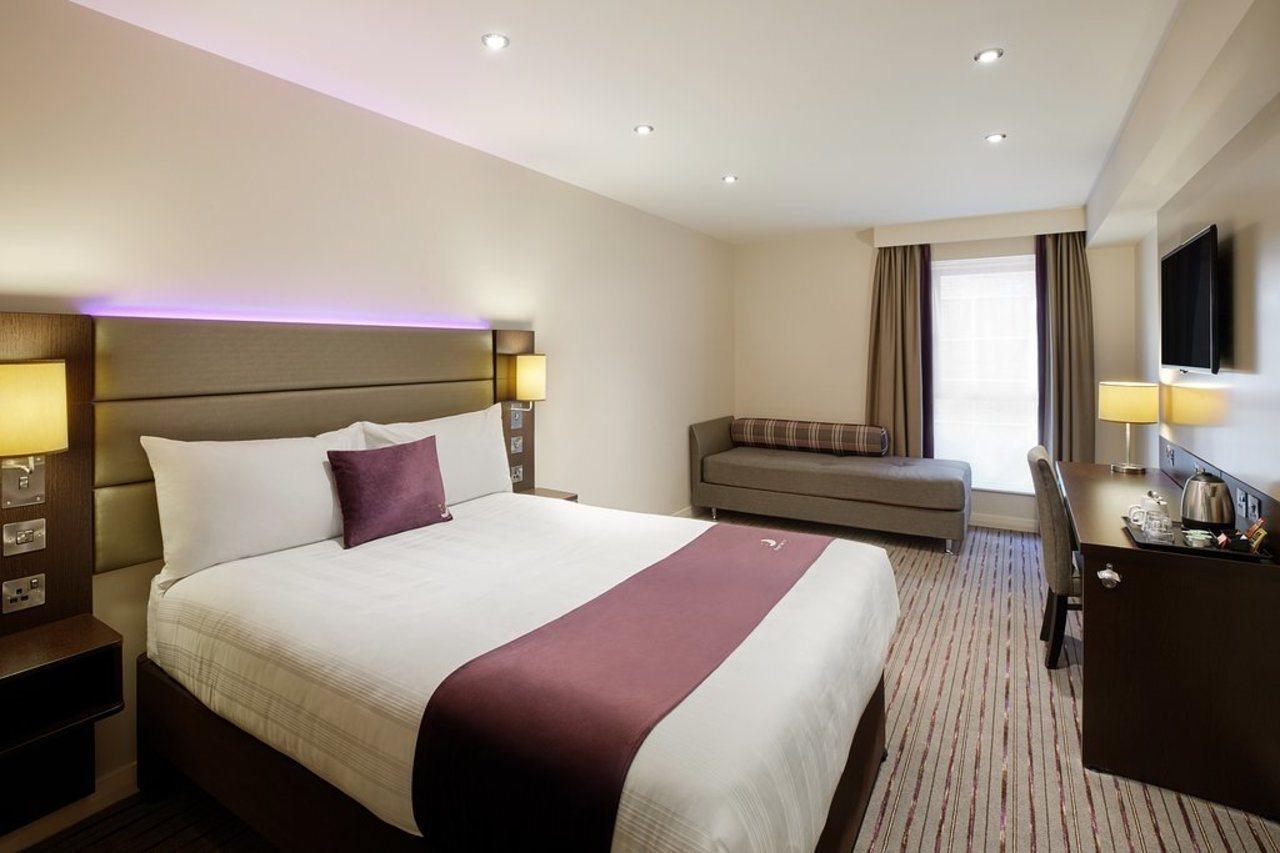 Premier Inn Slough Zewnętrze zdjęcie