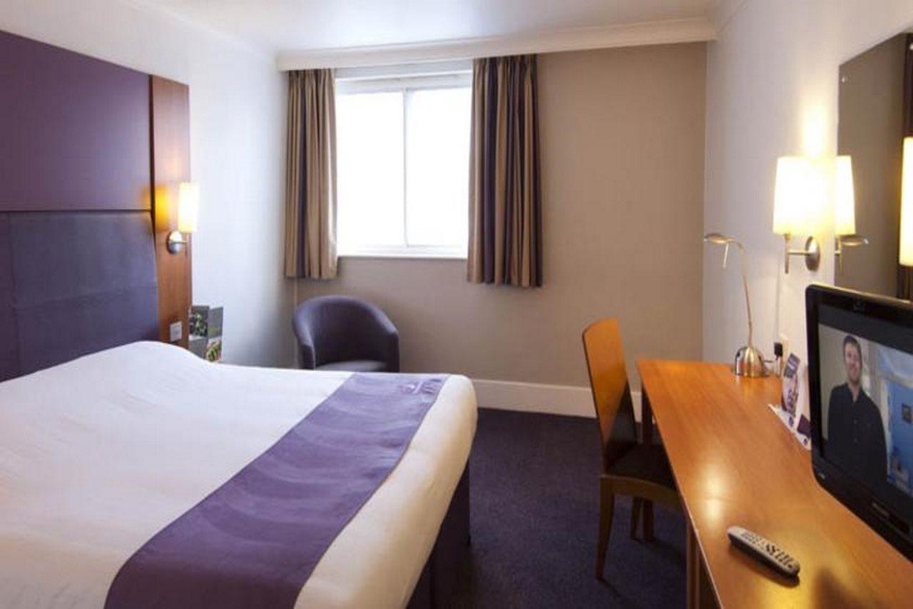 Premier Inn Slough Zewnętrze zdjęcie