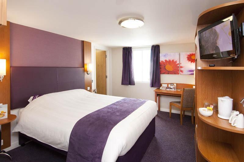 Premier Inn Slough Zewnętrze zdjęcie