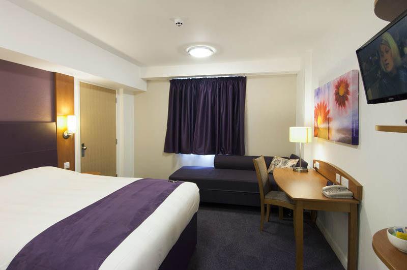 Premier Inn Slough Zewnętrze zdjęcie